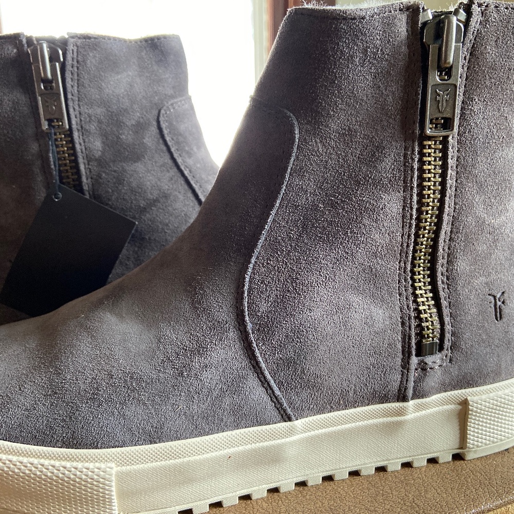 Frye Gia Lug Shearling Double Zip High Top Sneaker Booties Grigio Grey Size 9.5
